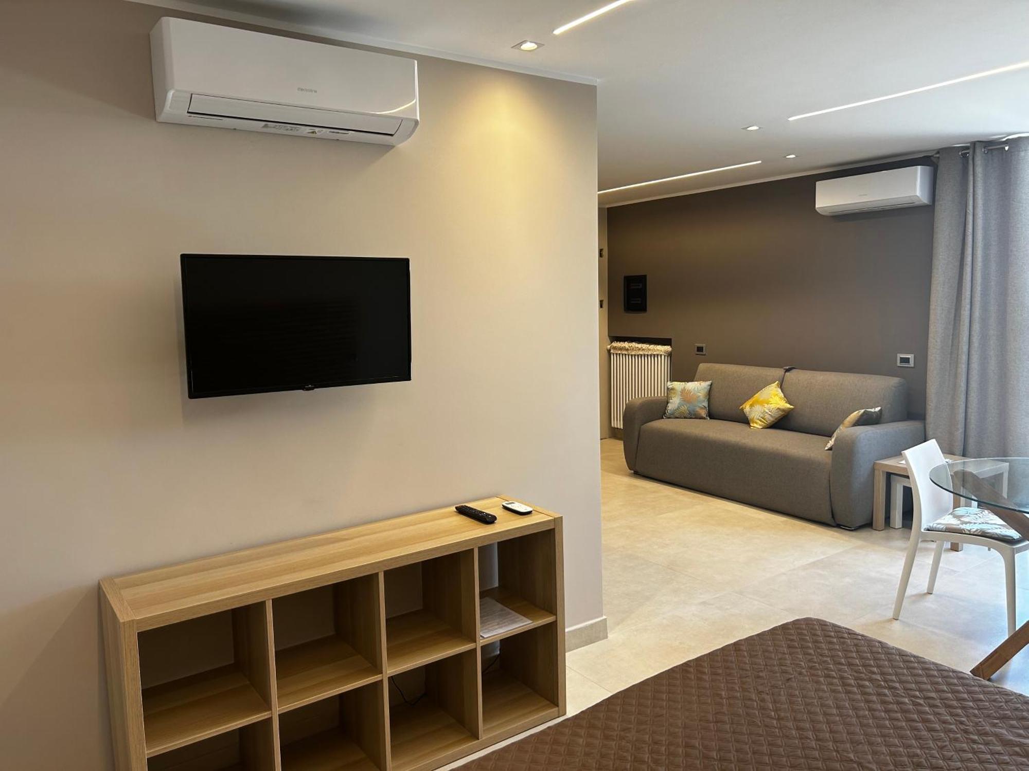 Апартаменты R39 Attic With Terrace And Private Parking Милан Экстерьер фото
